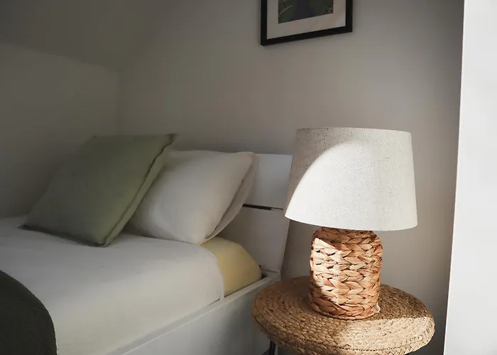 Urban Jungle 1 - Free Parking Apartment *